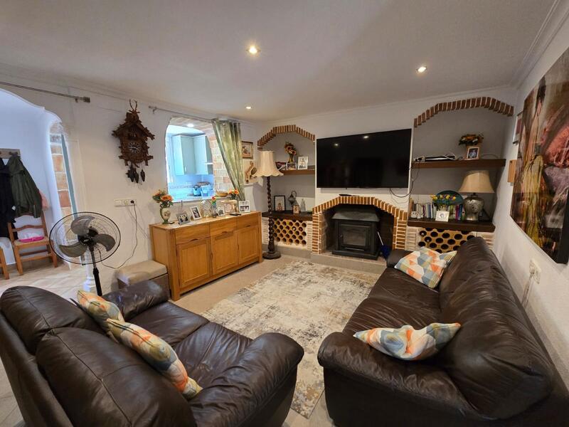 3 bedroom Townhouse for sale