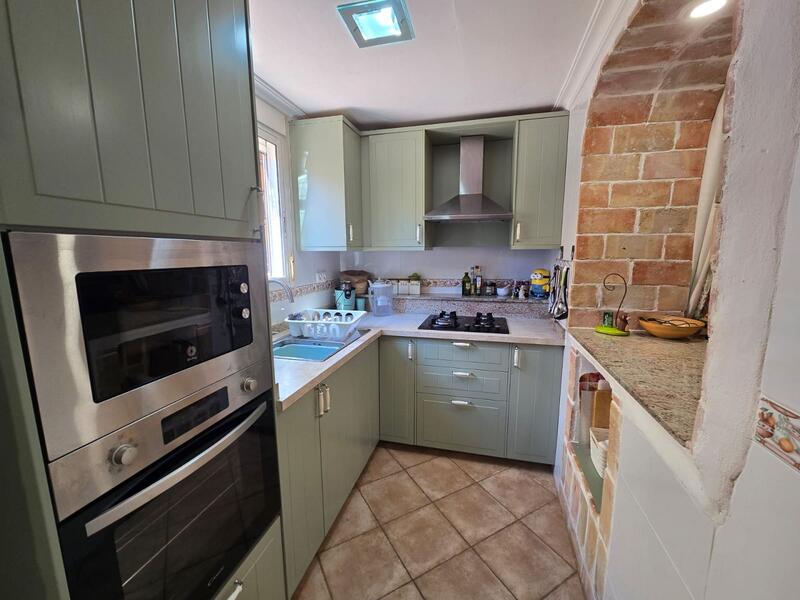 3 bedroom Townhouse for sale