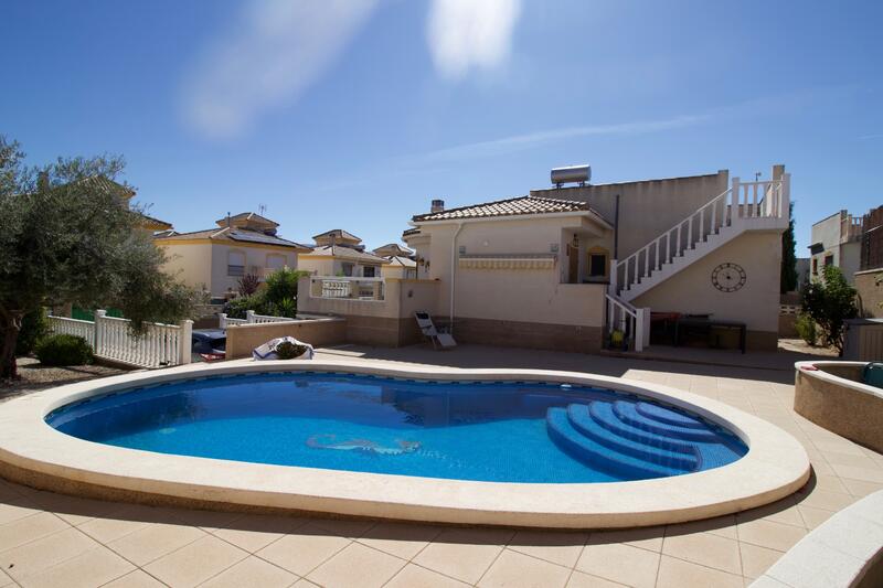 Villa à vendre dans Castalla, Alicante