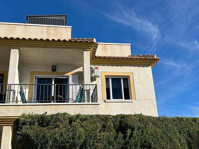 Apartment for sale in Villamartin, Alicante