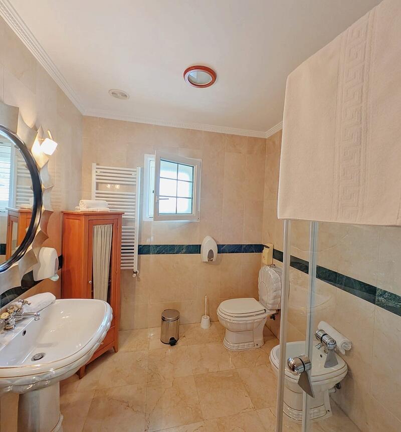 8 chambre Auberge à vendre