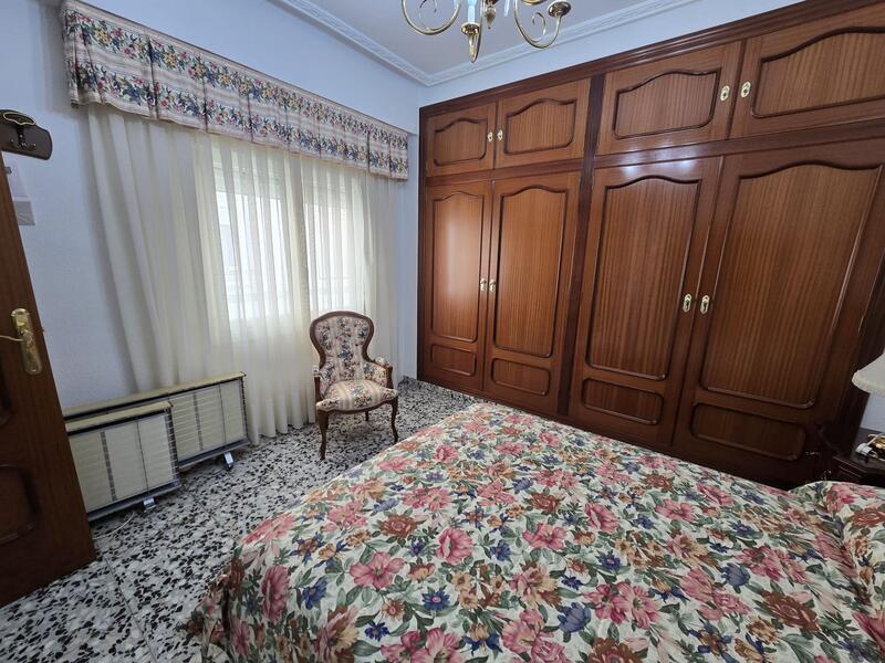 4 bedroom Apartment for sale