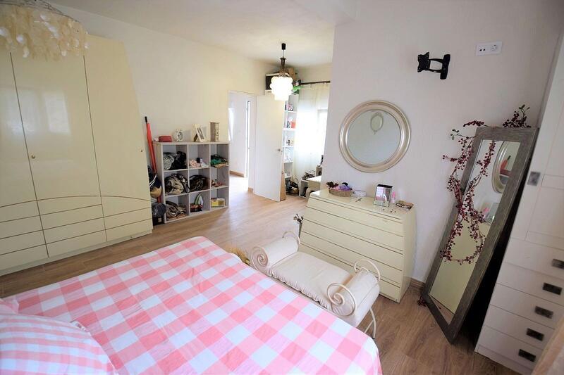 1 bedroom Country House for sale