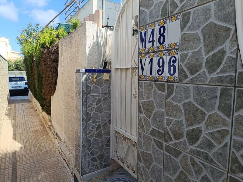 2 bedroom Townhouse for sale