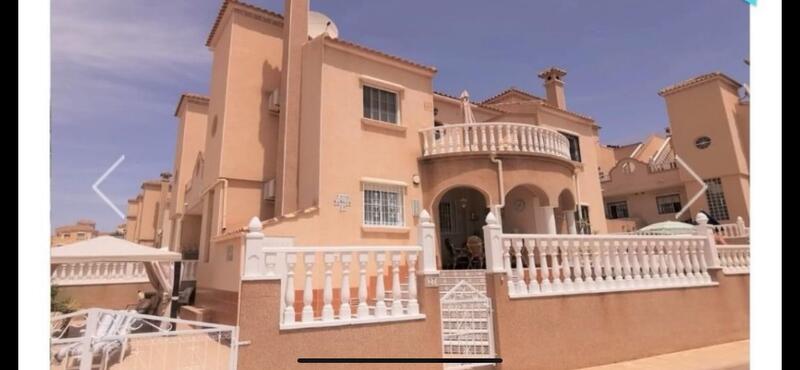 Maison de Ville à vendre dans Orihuela Costa, Alicante