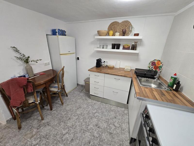 2 bedroom Townhouse for sale