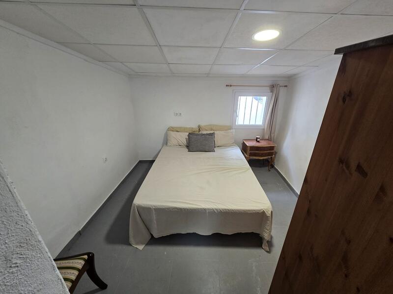 2 bedroom Townhouse for sale