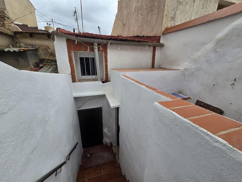 2 bedroom Townhouse for sale