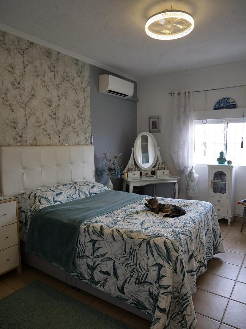 5 bedroom Villa for sale