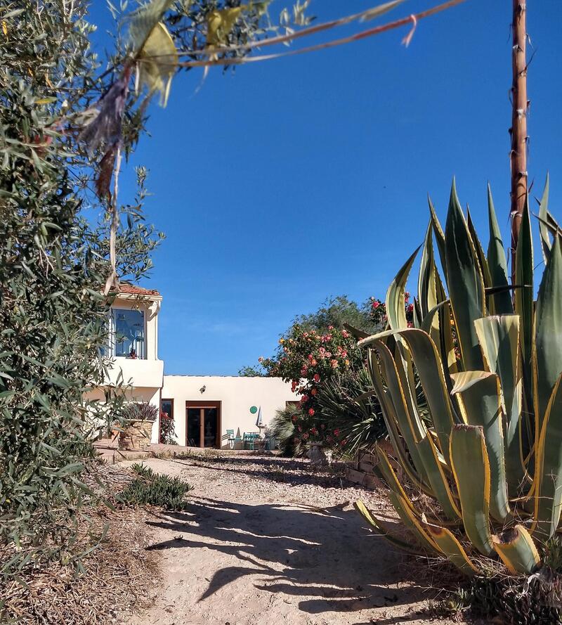 5 bedroom Villa for sale