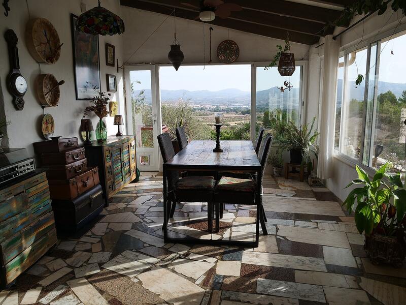 5 bedroom Villa for sale