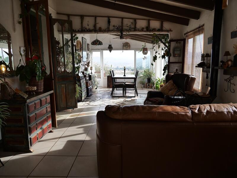5 bedroom Villa for sale