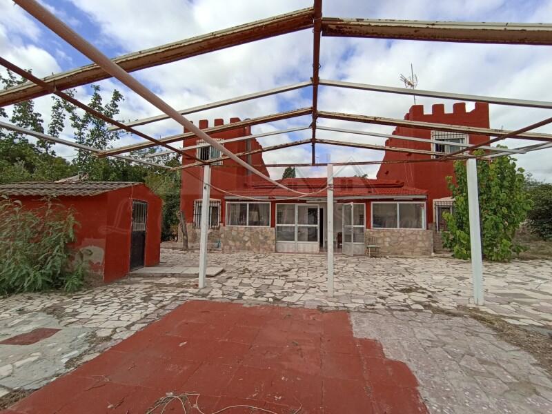 5 bedroom Country House for sale
