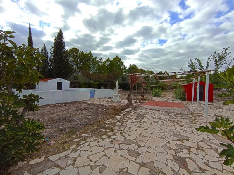 5 bedroom Country House for sale