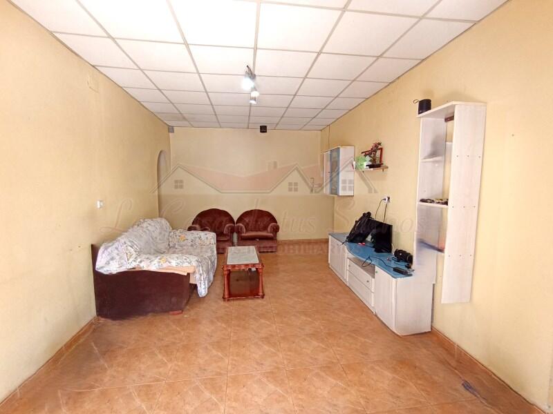 5 bedroom Country House for sale