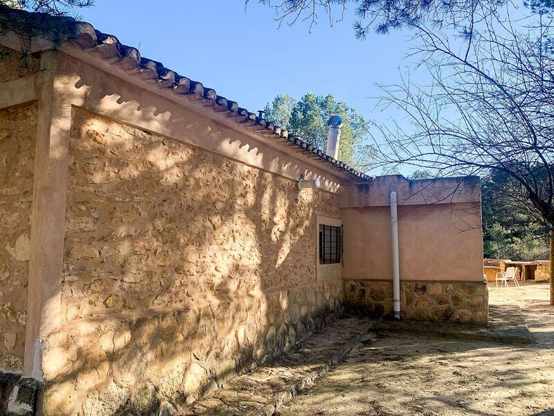 4 bedroom Country House for sale
