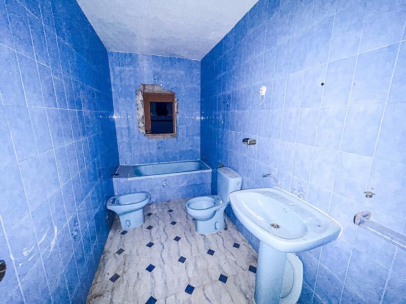 4 bedroom Country House for sale
