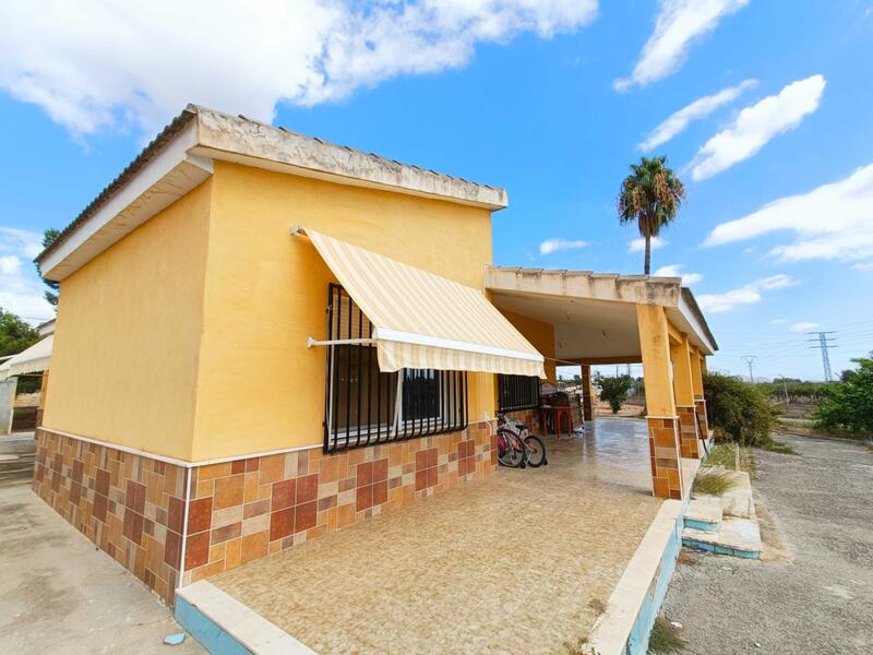 4 спальная комната вилла продается