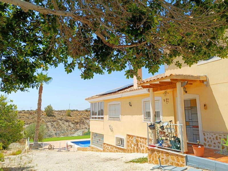 5 bedroom Villa for sale
