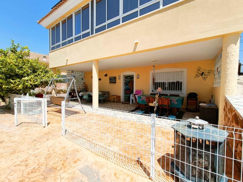 5 bedroom Villa for sale