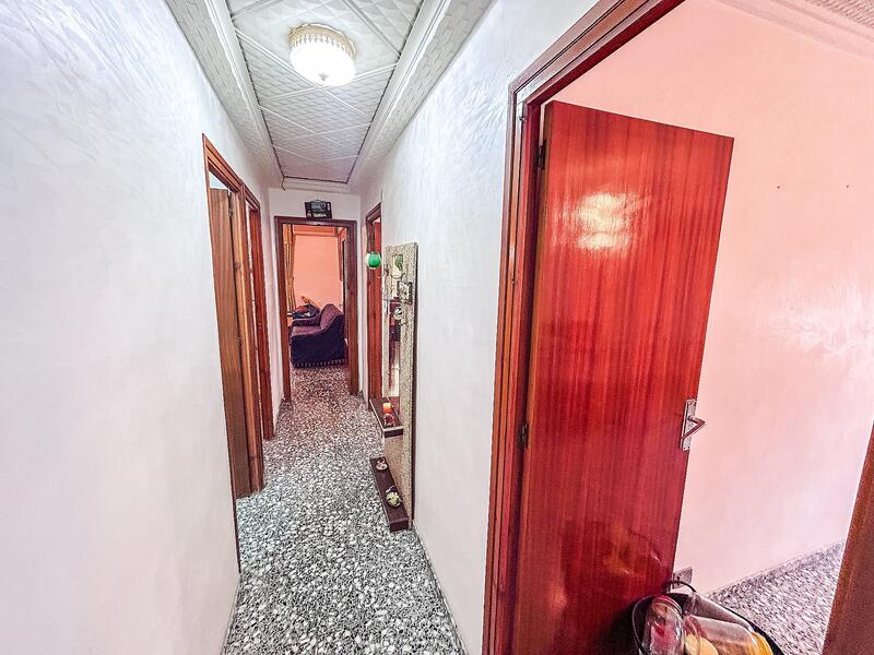 6 bedroom Country House for sale