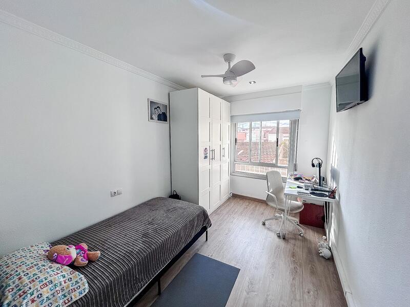 3 bedroom Apartment for sale