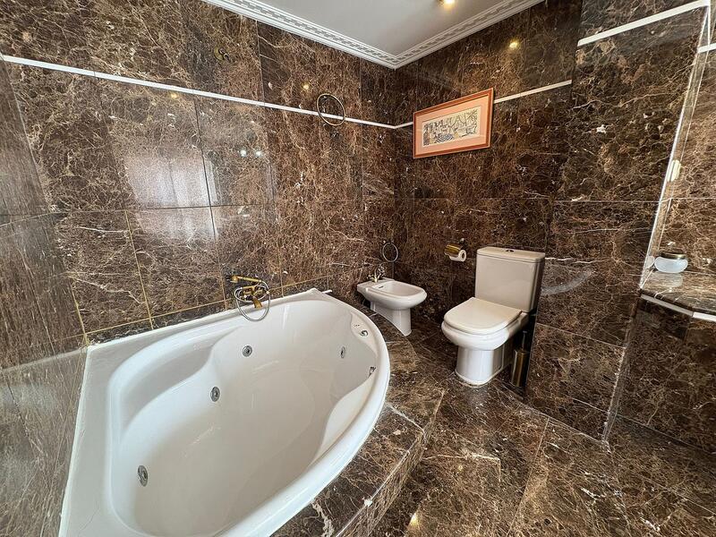2 Schlafzimmer Appartement zu verkaufen