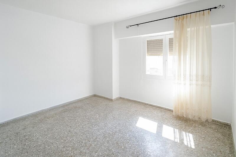 4 bedroom Apartment for sale