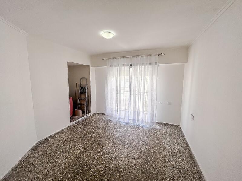 4 bedroom Apartment for sale