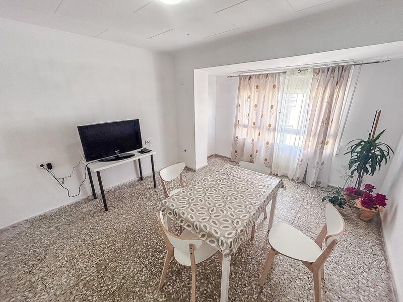 4 bedroom Apartment for sale