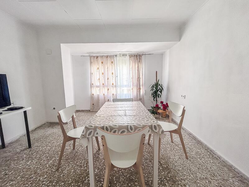 4 bedroom Apartment for sale