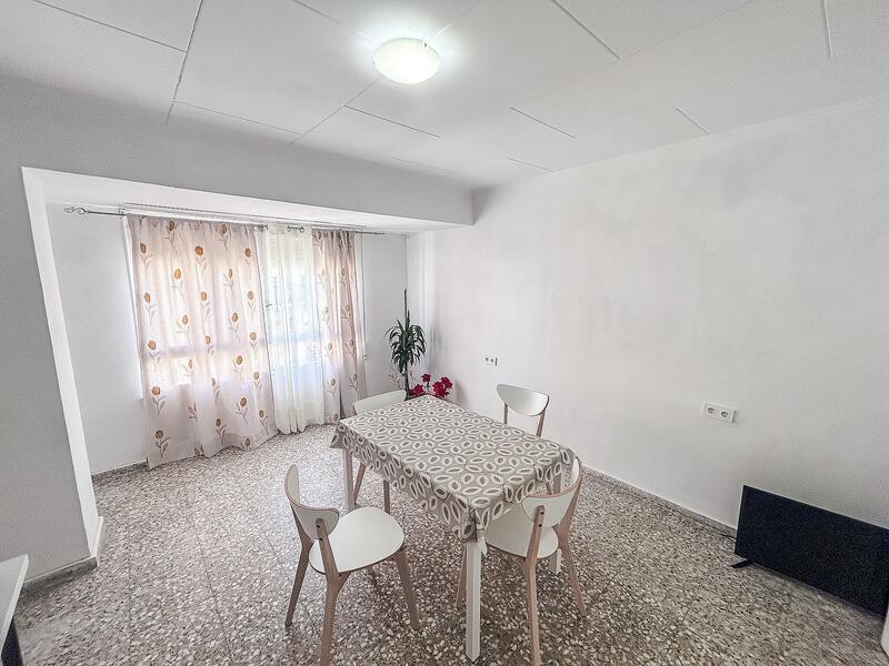 4 bedroom Apartment for sale
