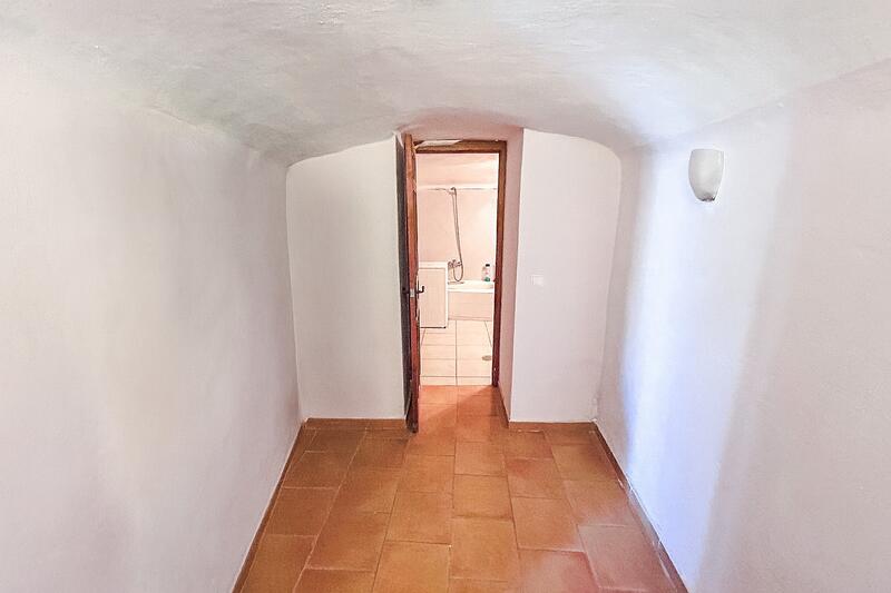 4 bedroom Cave House for sale