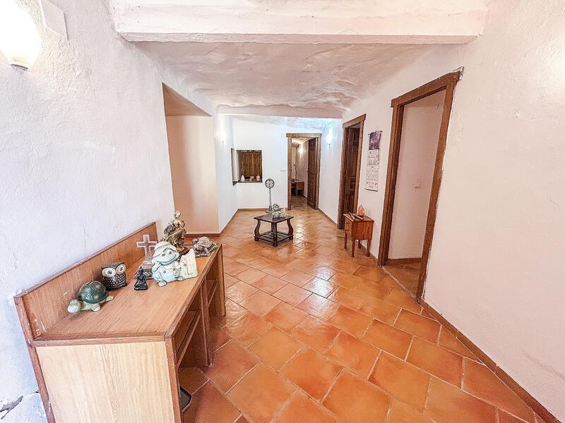 4 bedroom Cave House for sale