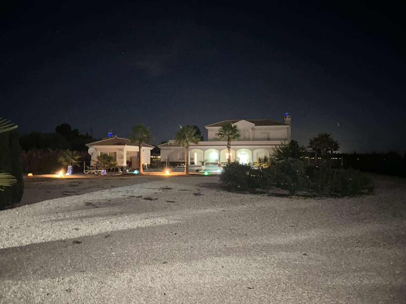 Villa à vendre dans Sax, Alicante