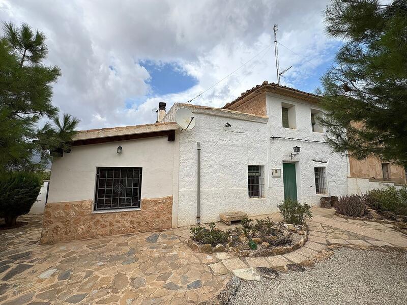 5 bedroom Duplex for sale