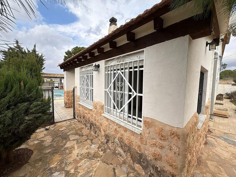 5 bedroom Duplex for sale