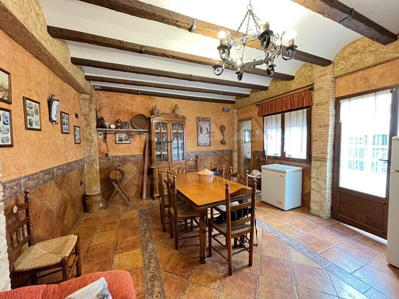Gezinswoning Te koop in Sax, Alicante