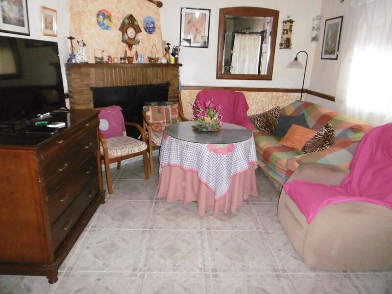 2 bedroom Country House for sale