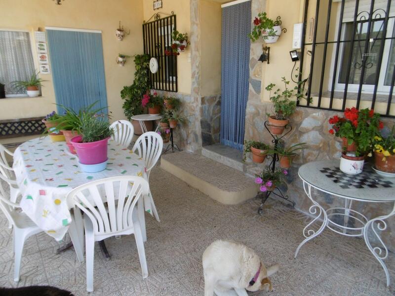 2 bedroom Country House for sale