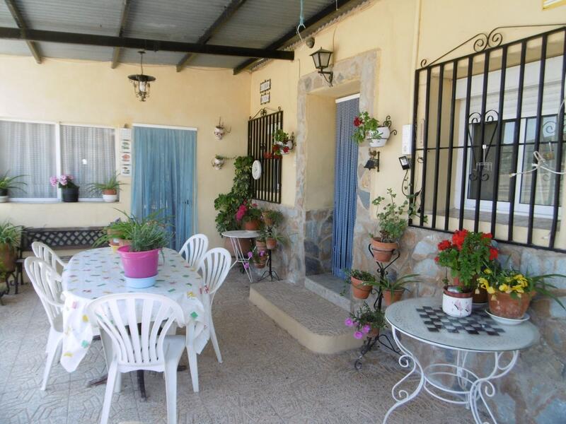 2 bedroom Country House for sale