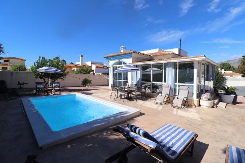 Villa for sale in Hondon de las Nieves, Alicante