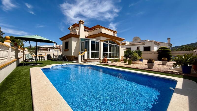 Villa til salgs i Hondon de las Nieves, Alicante Villa til salgs i Hondon de las Nieves, Alicante