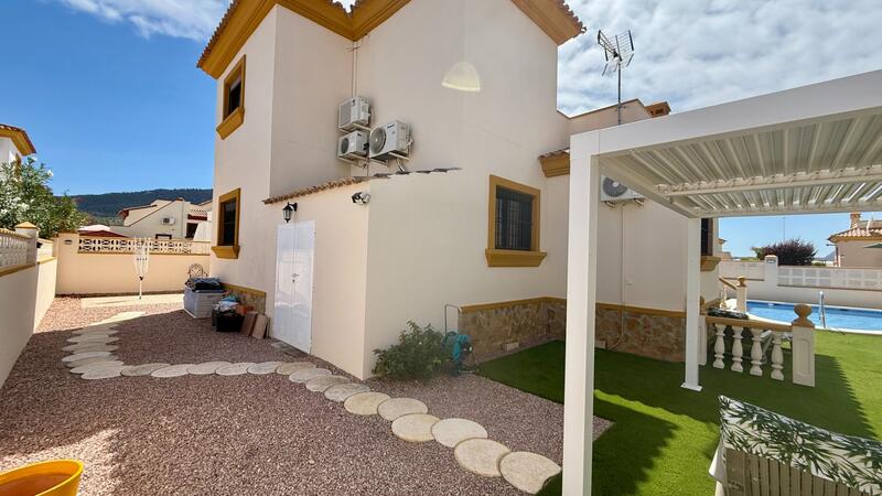 3 chambre Villa à vendre 3 chambre Villa à vendre