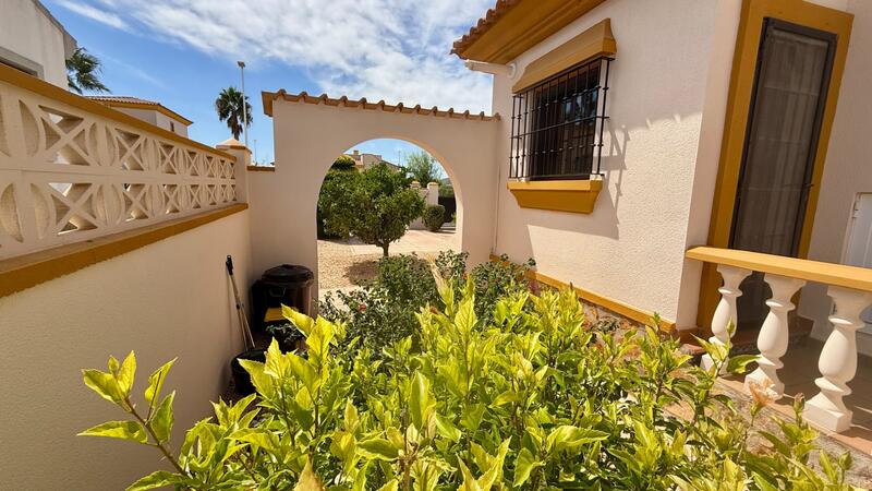 3 chambre Villa à vendre 3 chambre Villa à vendre