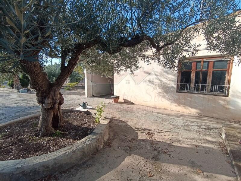 Herregård til salgs i Sax, Alicante Herregård til salgs i Sax, Alicante