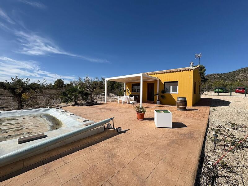 Villa til salgs i Sax, Alicante Villa til salgs i Sax, Alicante