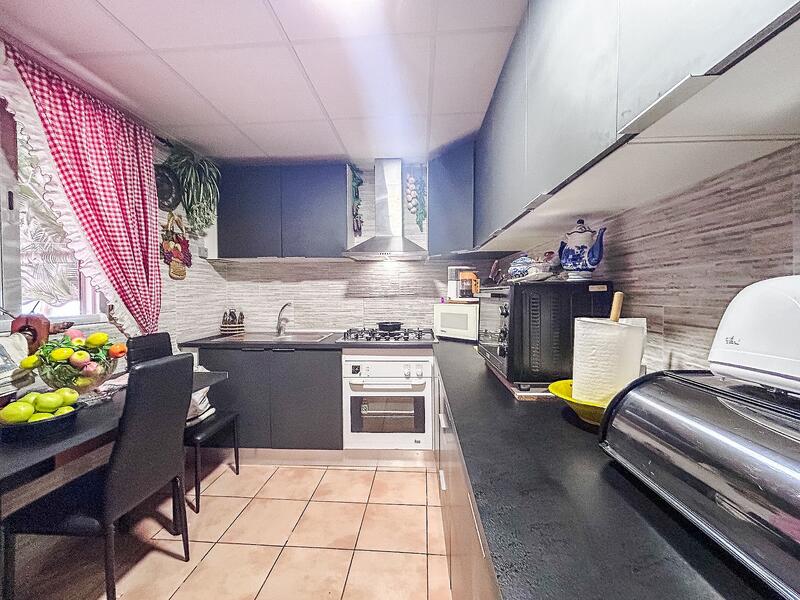 9 bedroom Townhouse for sale 9 bedroom Townhouse for sale