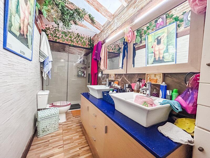 9 bedroom Townhouse for sale 9 bedroom Townhouse for sale