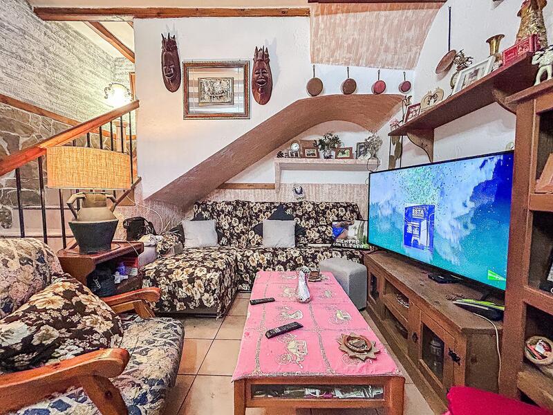 9 bedroom Townhouse for sale 9 bedroom Townhouse for sale